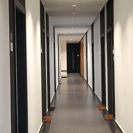 Square 21 Number 8 דירה *